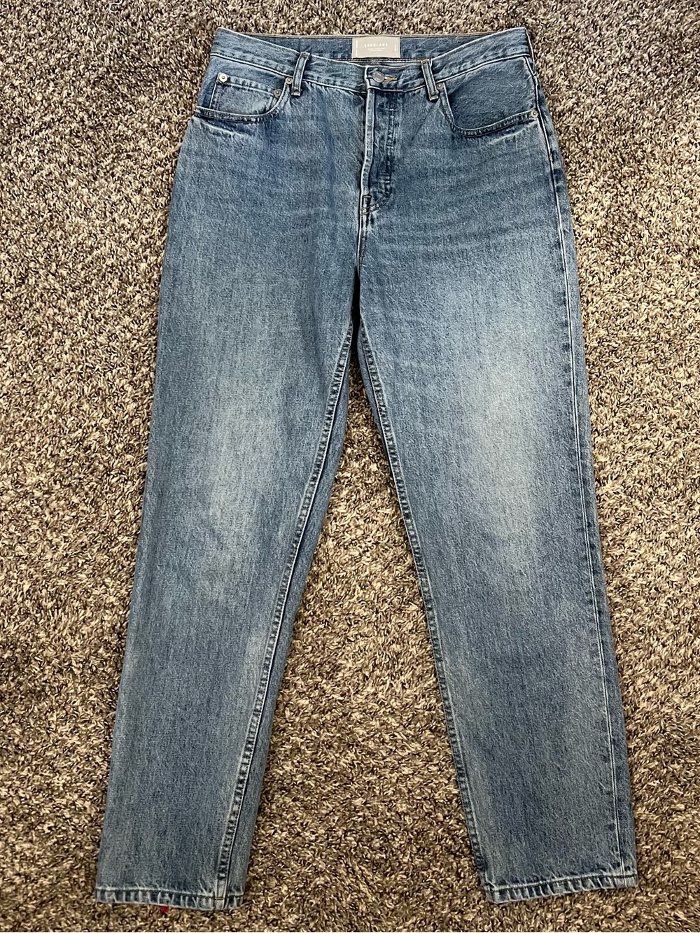 Everlane 90’s high rise cheeky straight mid wash jeans minimalist capsule denim